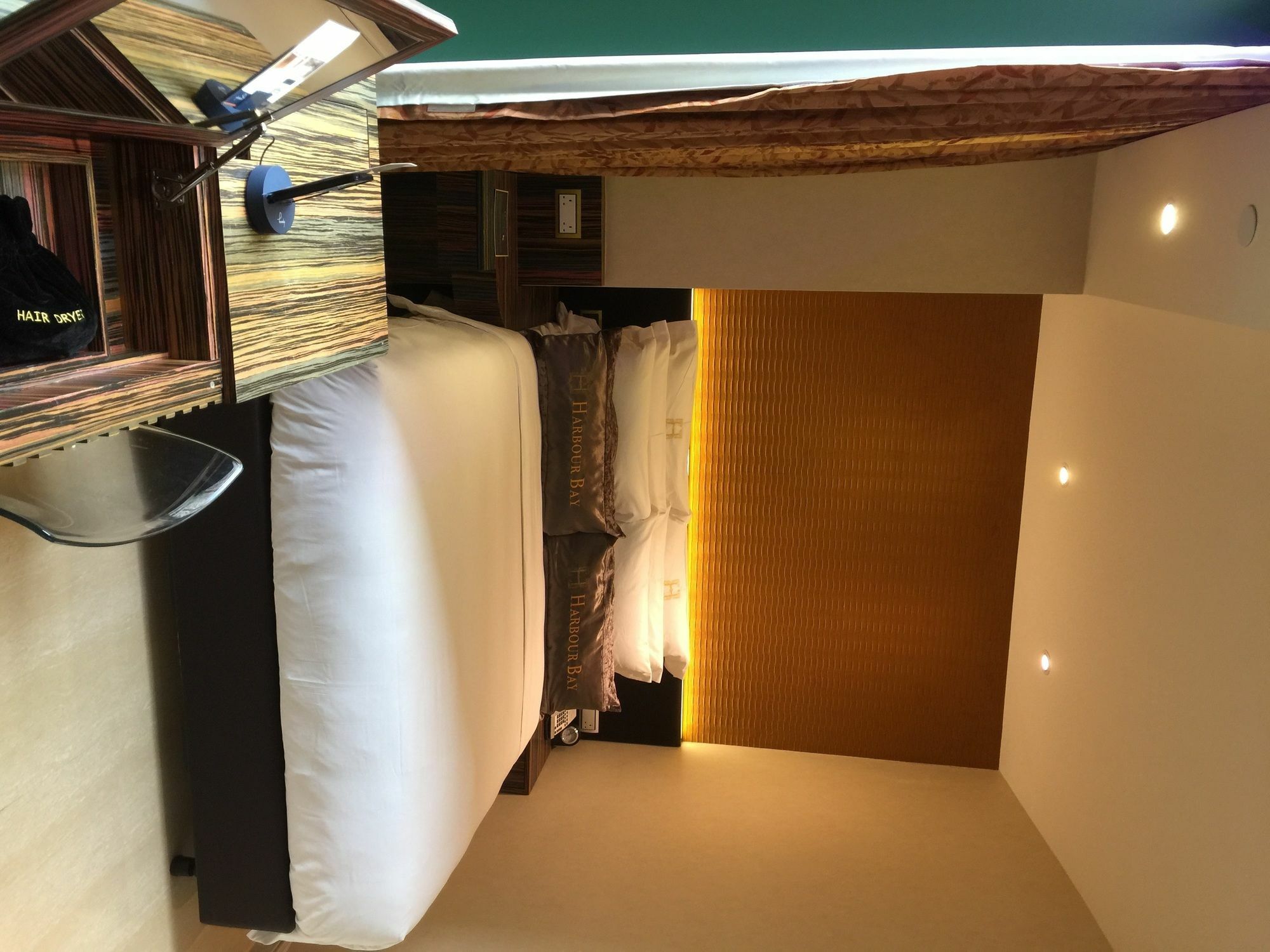 Harbour Bay Hotel Hong Kong Bagian luar foto